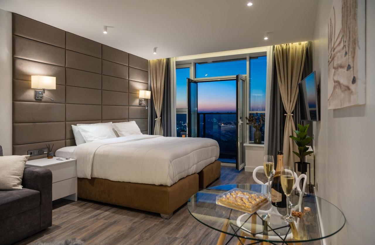 Victory-21 Luxury Apartment Center Kiev Eksteriør billede