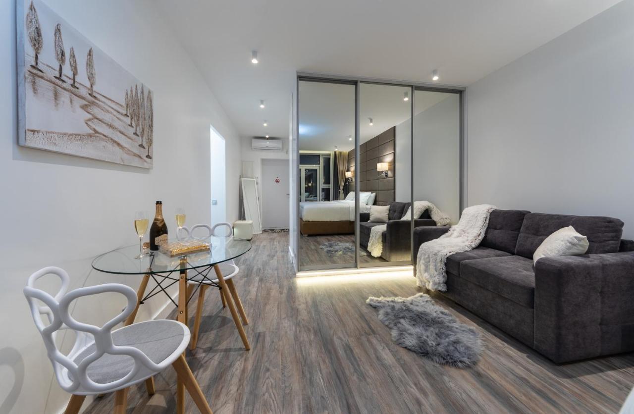 Victory-21 Luxury Apartment Center Kiev Eksteriør billede